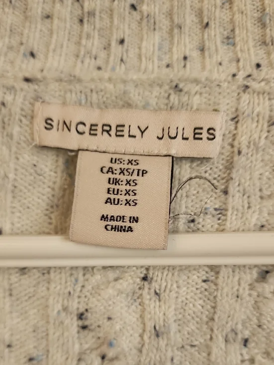 Sincerly Jules Speckled Cream Cable-Knit V-Neck Sweater with Collar - Picture 2 of 3